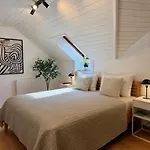 Apartment Wulfenia - Klagenfurt - Private Sauna, Smart-tv, Air Conditioning, Free Parking *