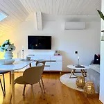 Appartamento Landhaus Wulfenia - Apartment Klagenfurt - Private Sauna, Smart-Tv, Air Conditioning, Free Parking *