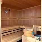 Landhaus Wulfenia - Apartment Klagenfurt - Private Sauna, Smart-Tv, Air Conditioning, Free Parking Appartamento