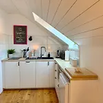 Wulfenia - Klagenfurt - Private Sauna, Smart-tv, Air Conditioning, Free Parking Apartment *